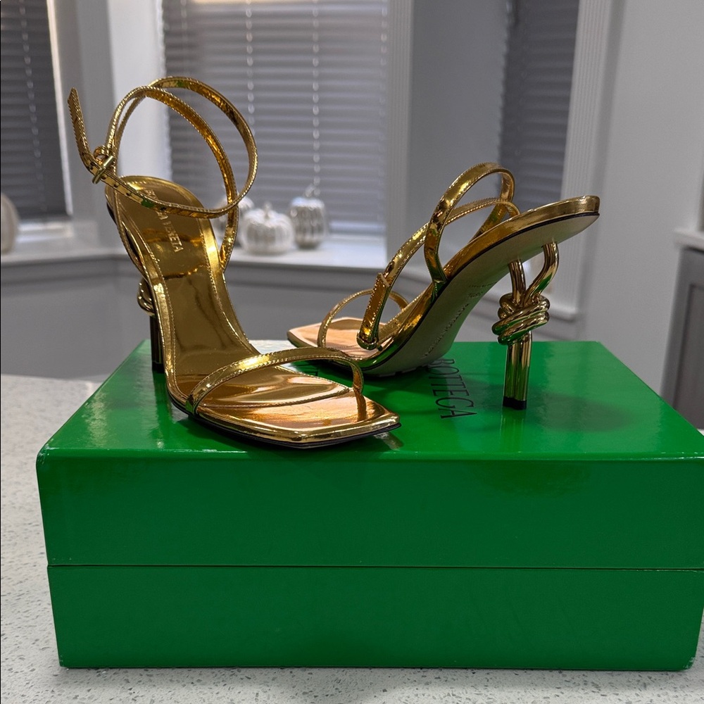 Authentic!! Bottega Veneta Gold Strappy Heels